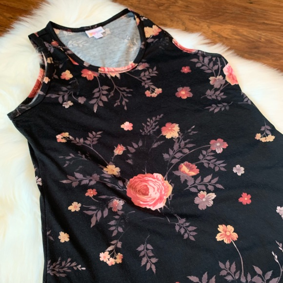 LulaRoe Tank Top Bundle - Picture 3 of 4